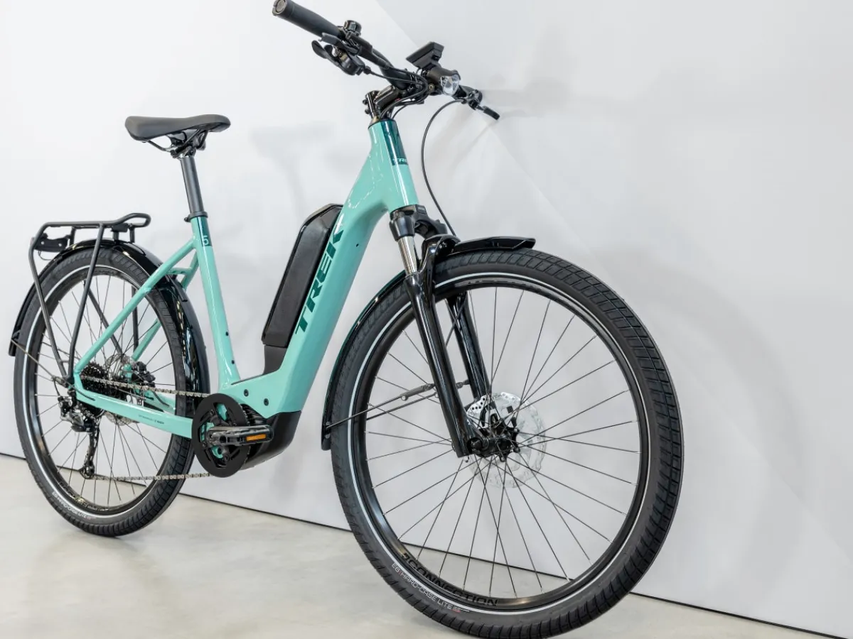 Trek Bikes Allant+ 5 Lowstep Fashion