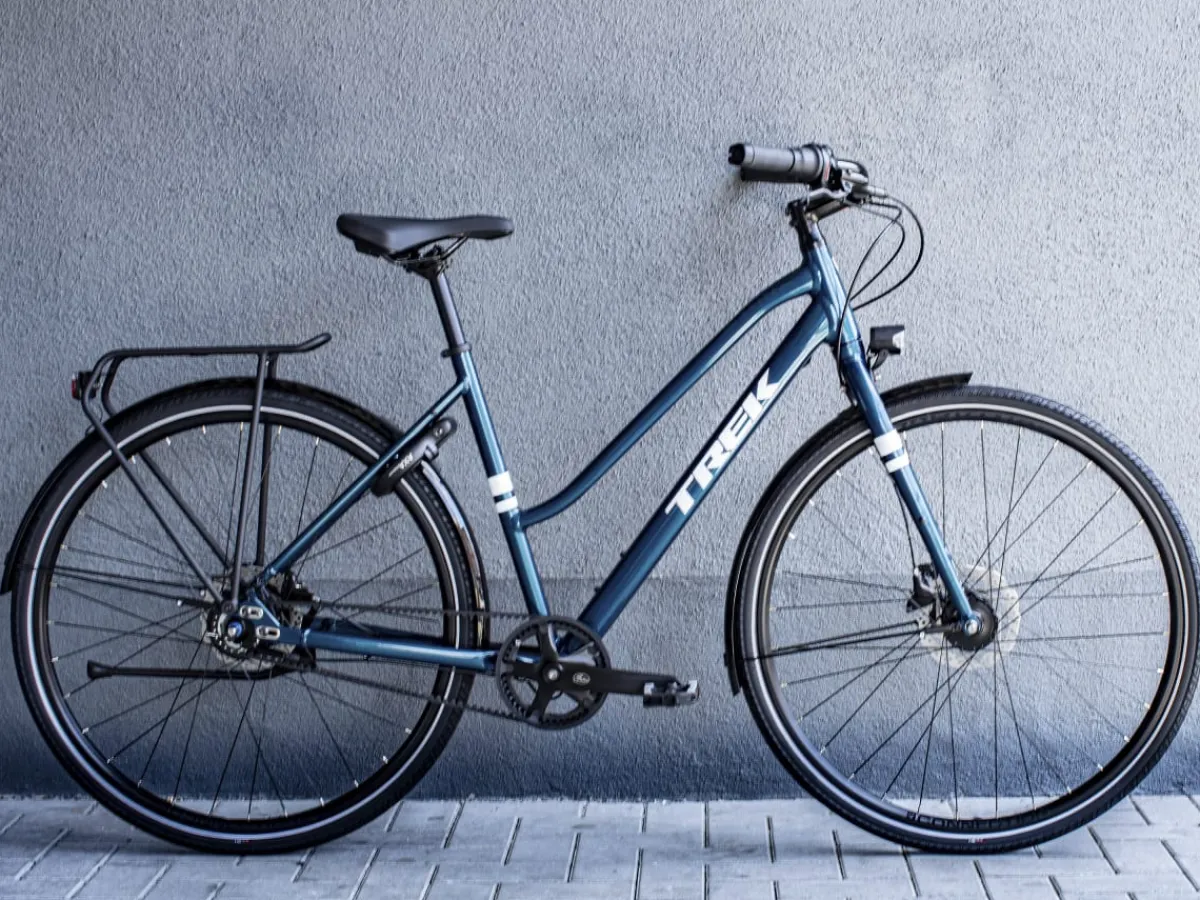 Trek Bikes District 3 Equipped Stagger Matte Trek Black Discount