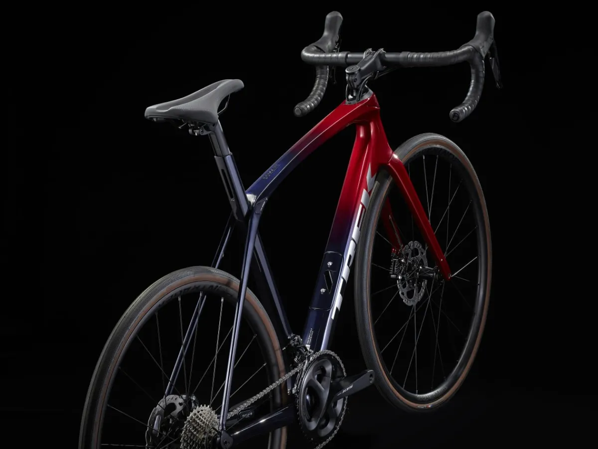 Trek Bikes Domane SL 5 gen 3 Rage Red/Deep Dark Blue Fade Hot
