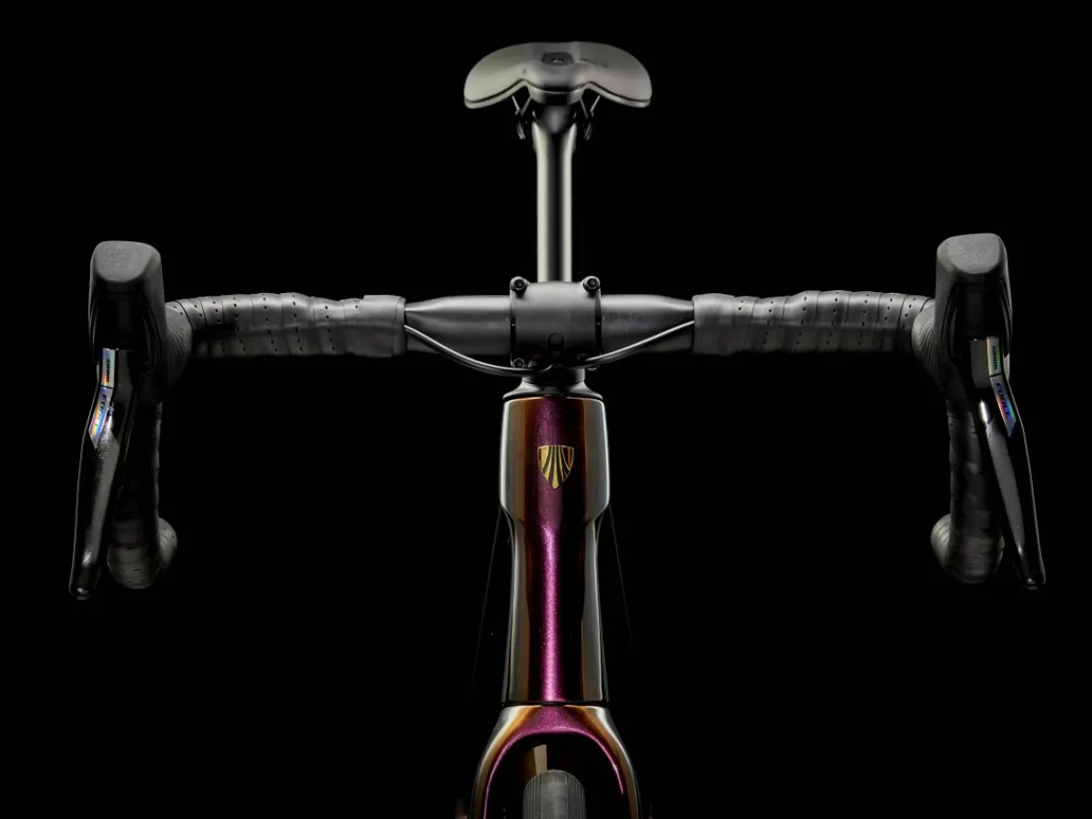 Trek Bikes Domane SLR 7 AXS Gen 4 Store
