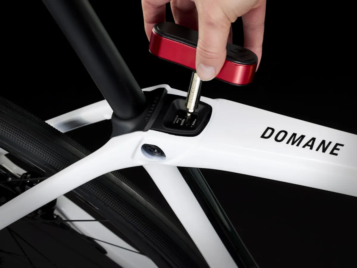 Trek Bikes Domane SLR 7 AXS Gen 4 Store