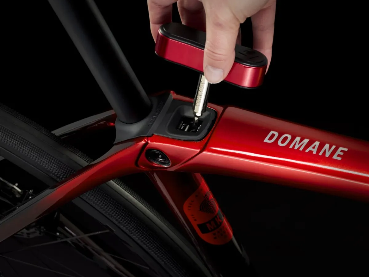 Trek Bikes Domane SLR 7 AXS Gen 4 Store