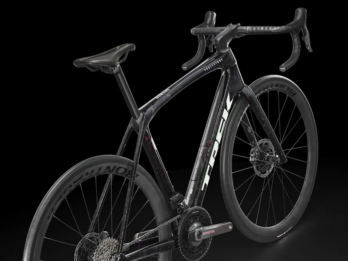 Trek Bikes Domane SLR 7 AXS Gen 4 Store