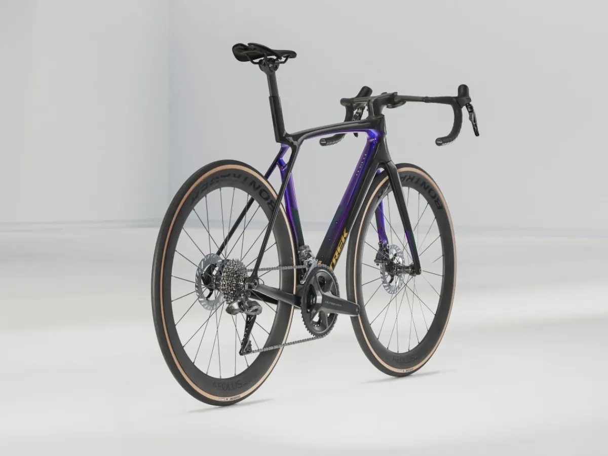 Trek Bikes Madone SL 7 Gen 8 Matte Lunar Silver Sale