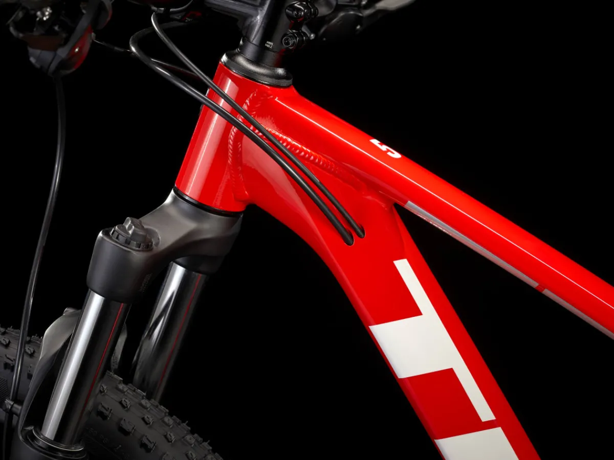 Trek Bikes Marlin 5 gen 2 Radioactive Red Best